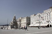 Triest2014_248_PiazzaUnitaDItalia_Generali